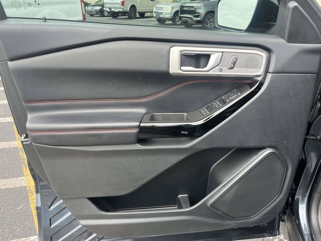 Certified 2023 Ford Explorer ST-Line w/ Class IV Trailer Tow Package RWD image 17