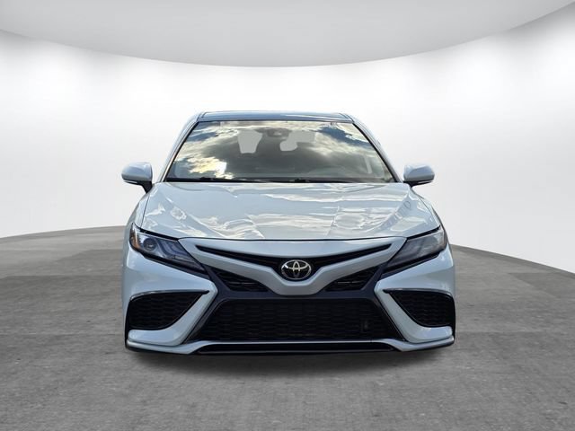 Used 2021 Toyota Camry XSE FWD image 2