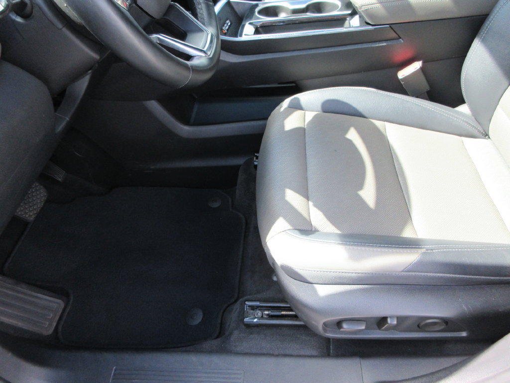Certified 2025 Chevrolet Equinox LT w/ Convenience Package II FWD image 20
