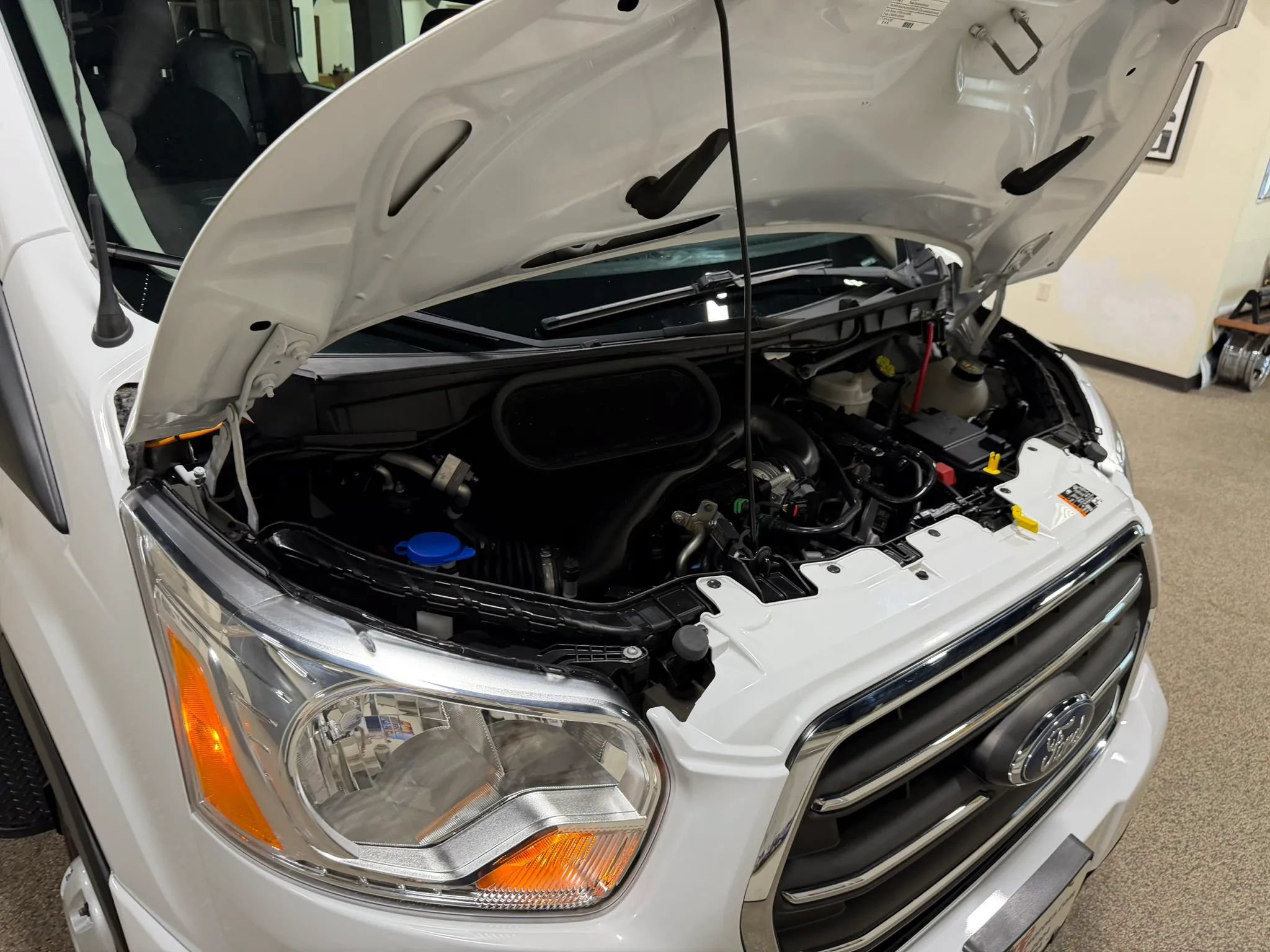 Used 2020 Ford Transit 150 XLT AWD/4WD image 61