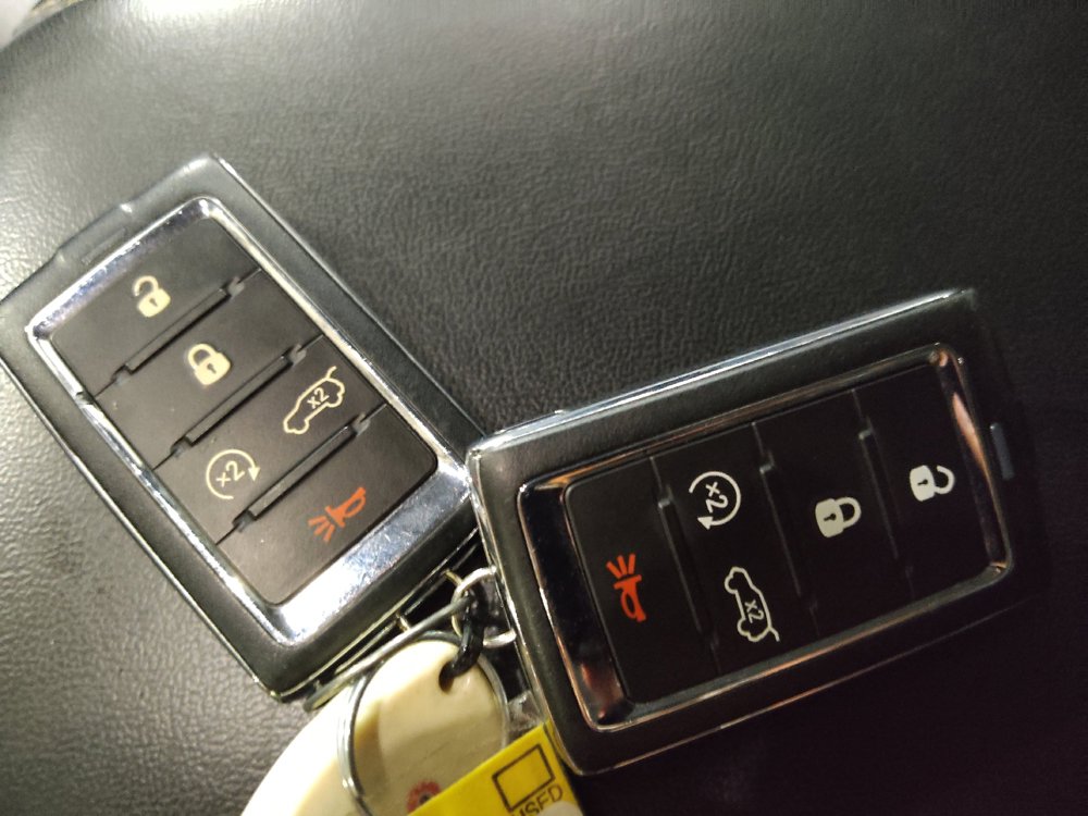 Used 2023 Jeep Grand Cherokee Limited w/ MOPAR Finishing Package AWD/4WD image 32