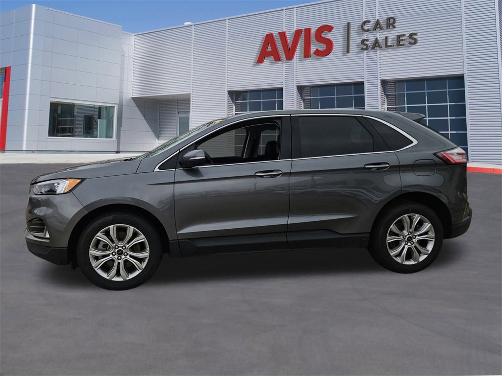 Used 2024 Ford Edge Titanium image 2