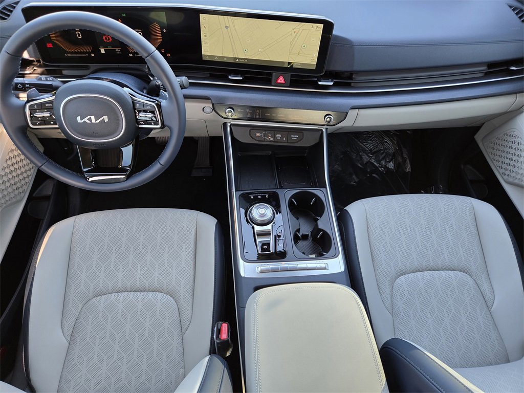 New 2026 Kia Carnival EX image 18