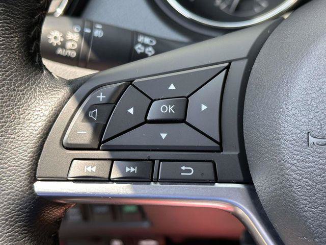 Used 2022 Nissan Rogue Sport SV w/ Technology Package AWD/4WD image 18