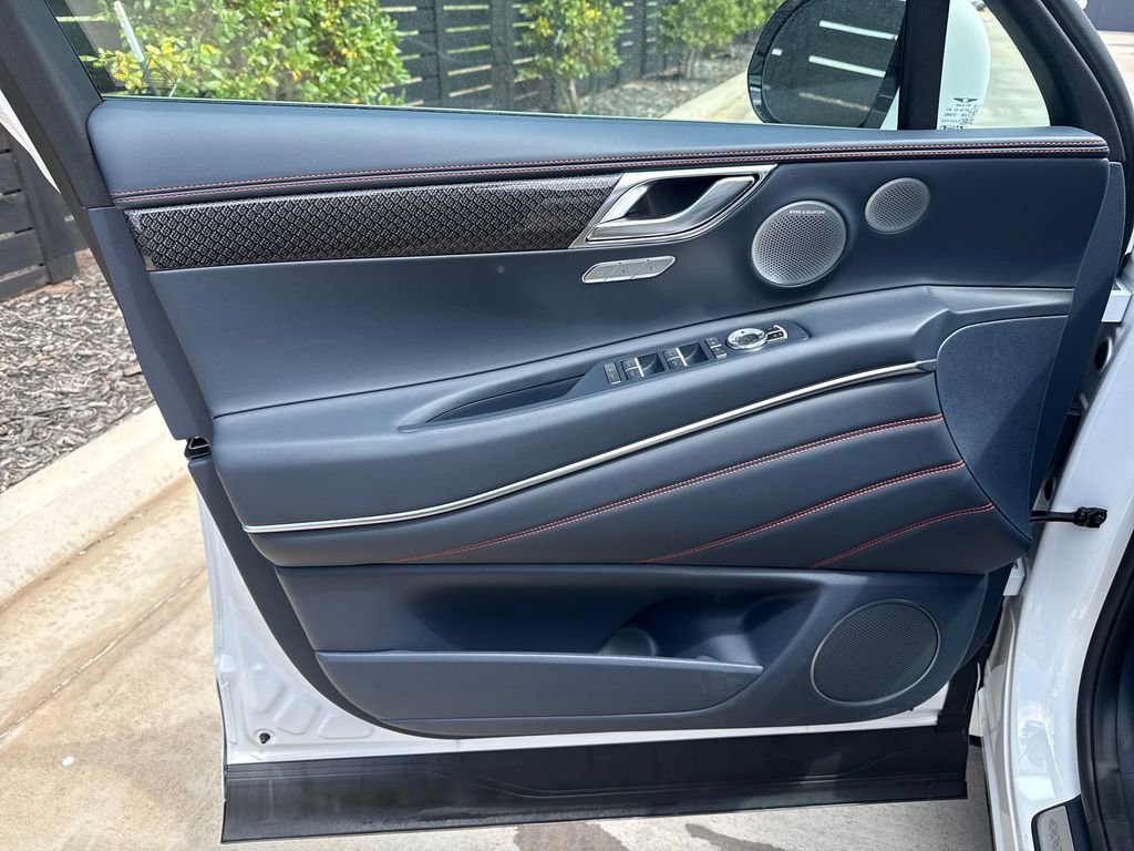 New 2026 Genesis GV80 3.5T e-SC AWD/4WD image 9