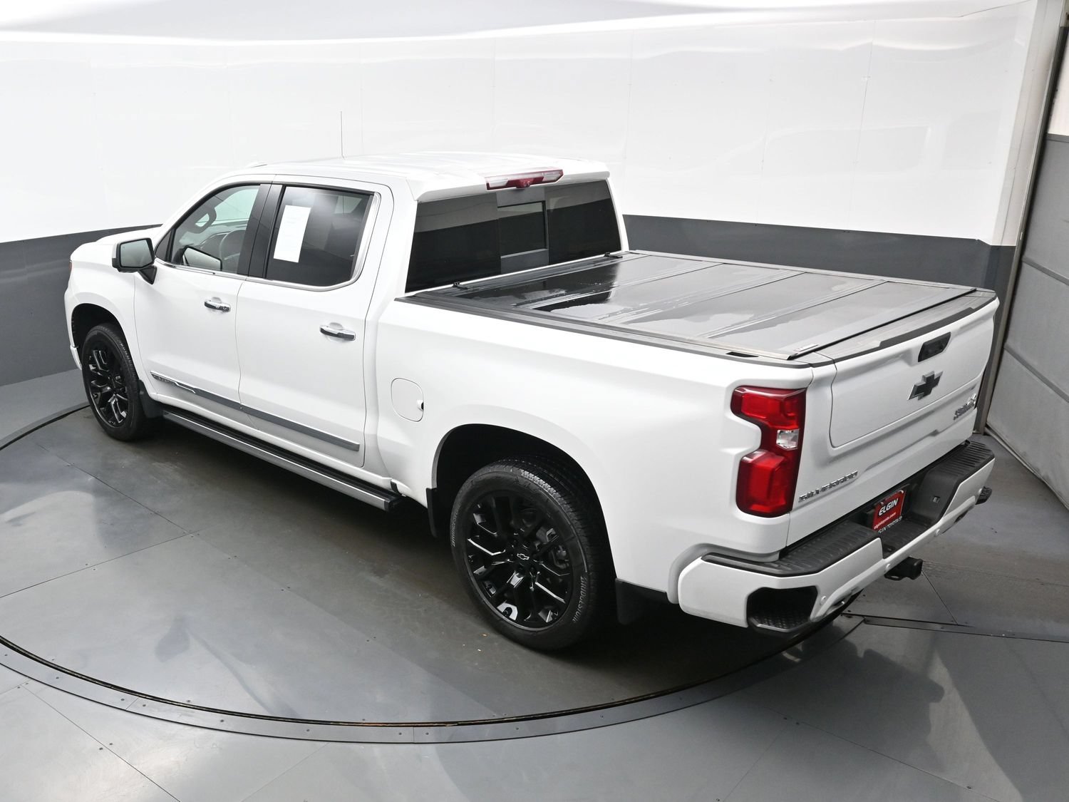 Used 2025 Chevrolet Silverado 1500 High Country AWD/4WD image 41