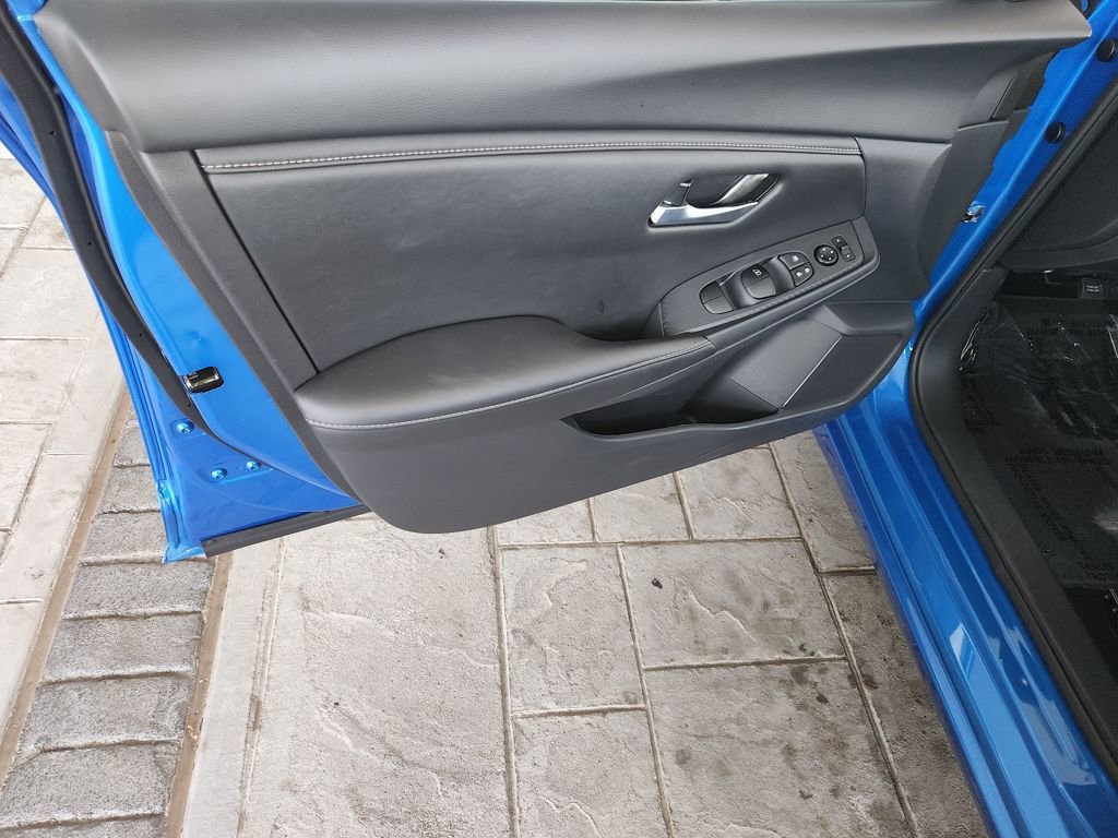 Used 2025 Nissan Sentra SV FWD image 27