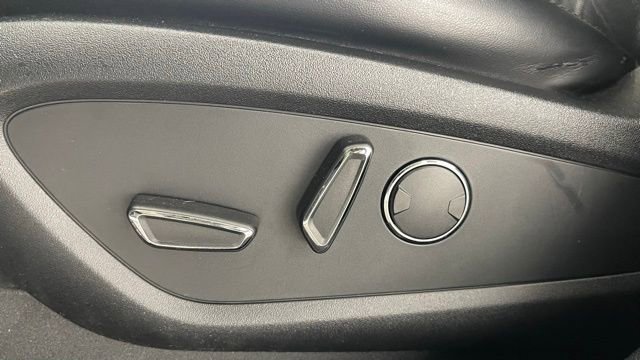 Used 2019 Lincoln Nautilus Reserve w/ Driver Assistance Package image 35