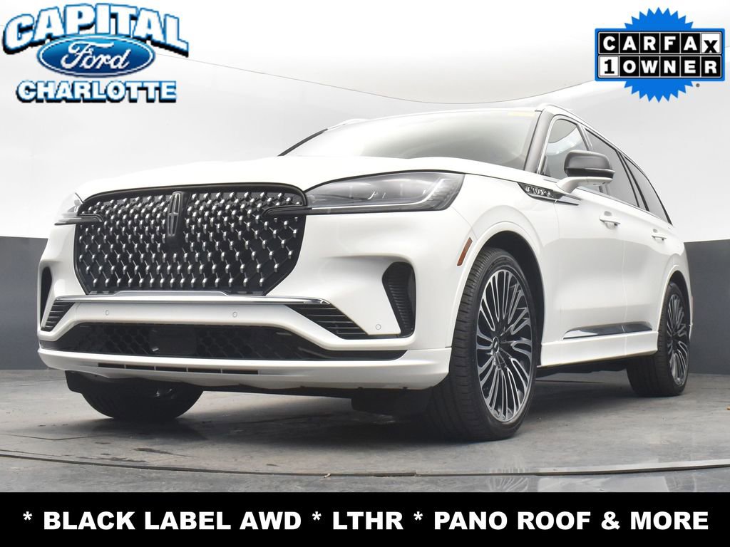 Used 2025 Lincoln Aviator Black Label AWD/4WD image 25