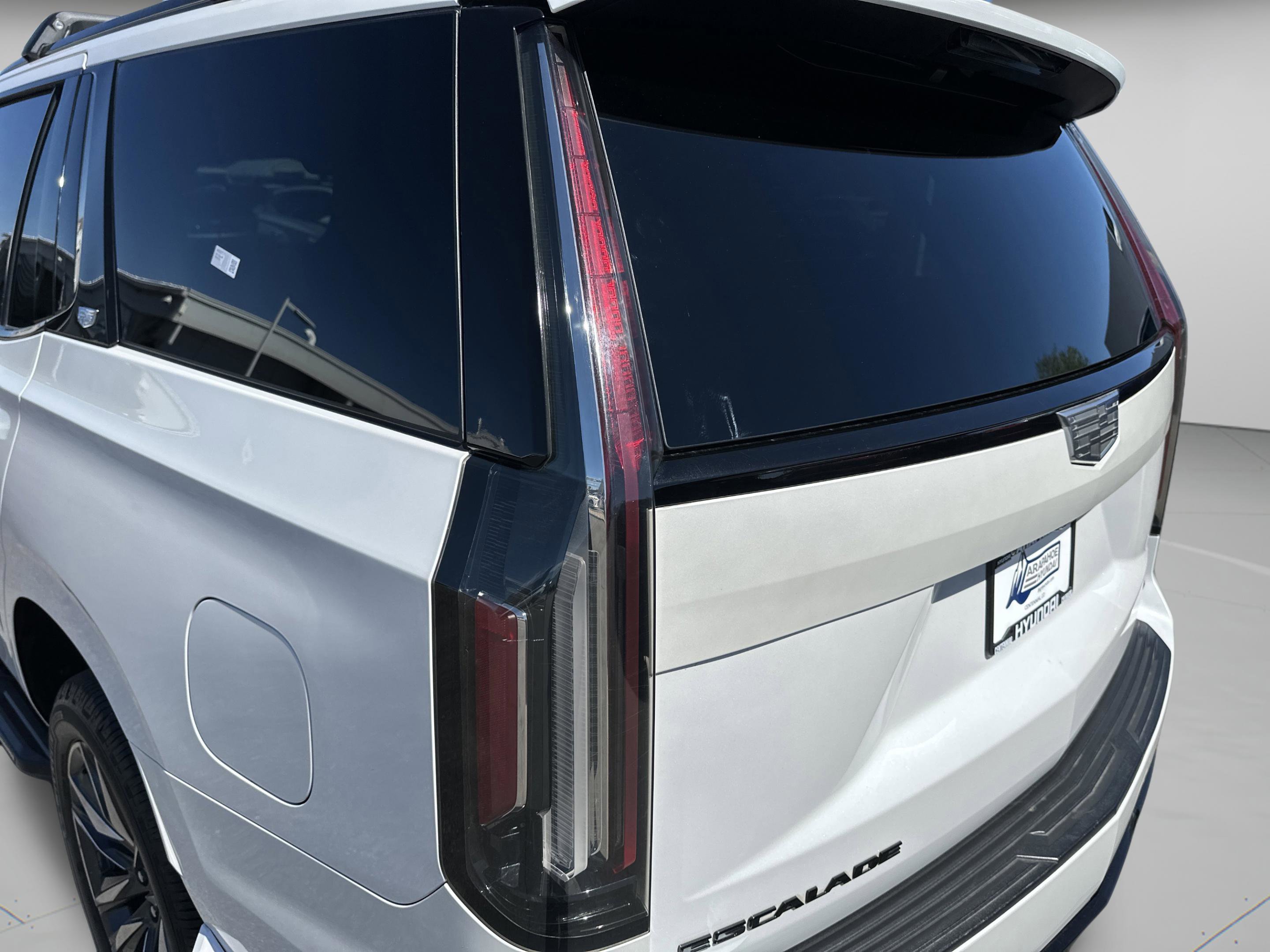 Used 2021 Cadillac Escalade Sport AWD/4WD image 9