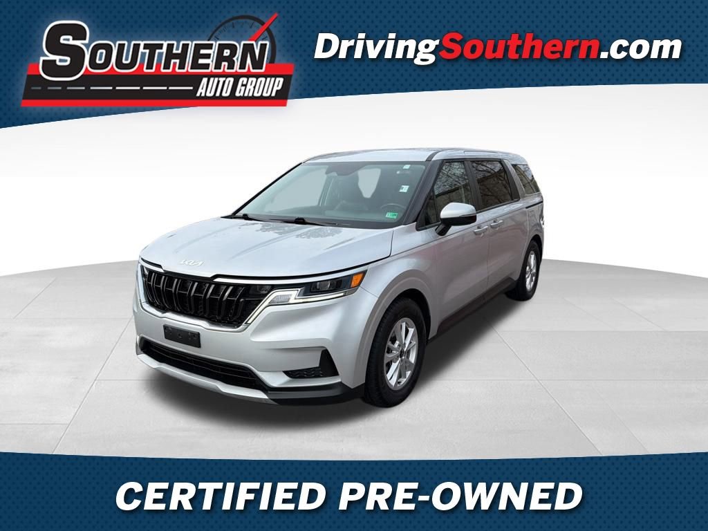 Used 2022 Kia Carnival LX image 1