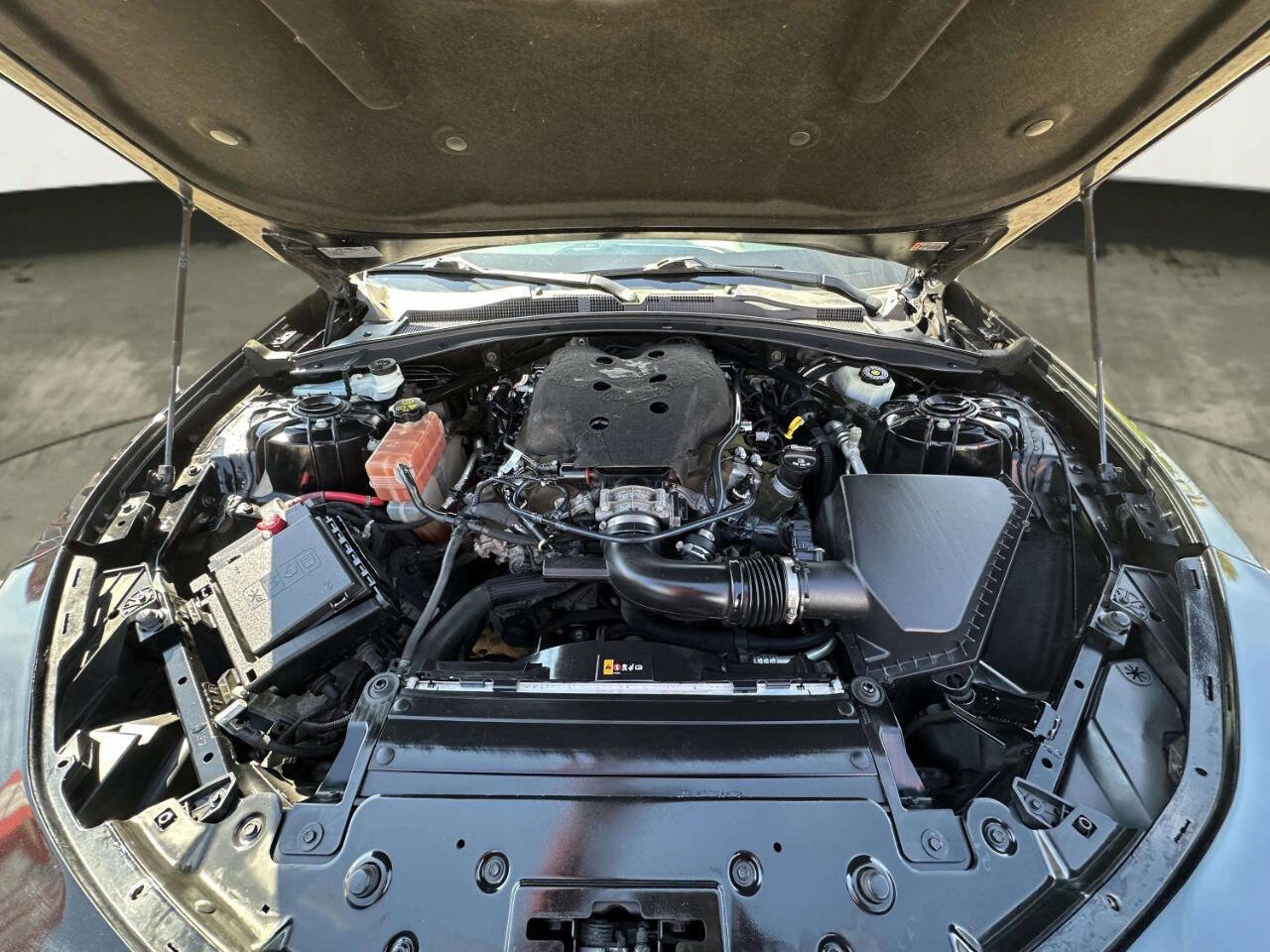 Used 2017 Chevrolet Camaro LT RWD image 16