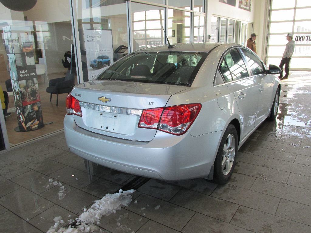 Used 2013 Chevrolet Cruze LT image 7
