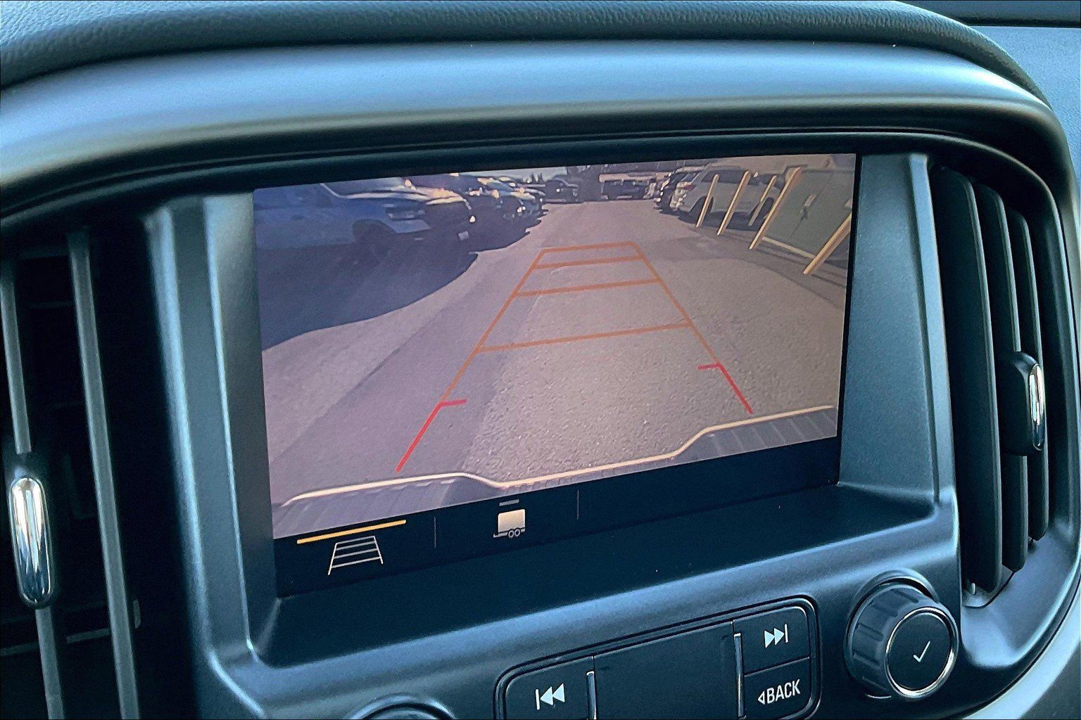 Used 2022 Chevrolet Colorado Z71 image 21