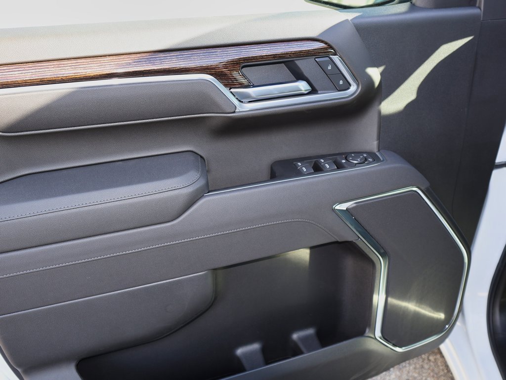 New 2026 GMC Sierra 1500 Elevation image 12