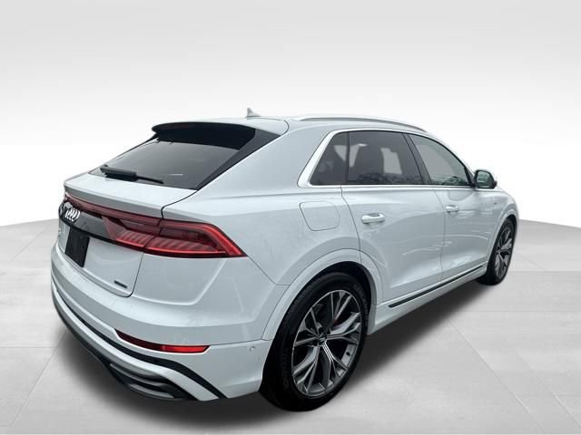 Used 2020 Audi Q8 Prestige AWD/4WD image 7