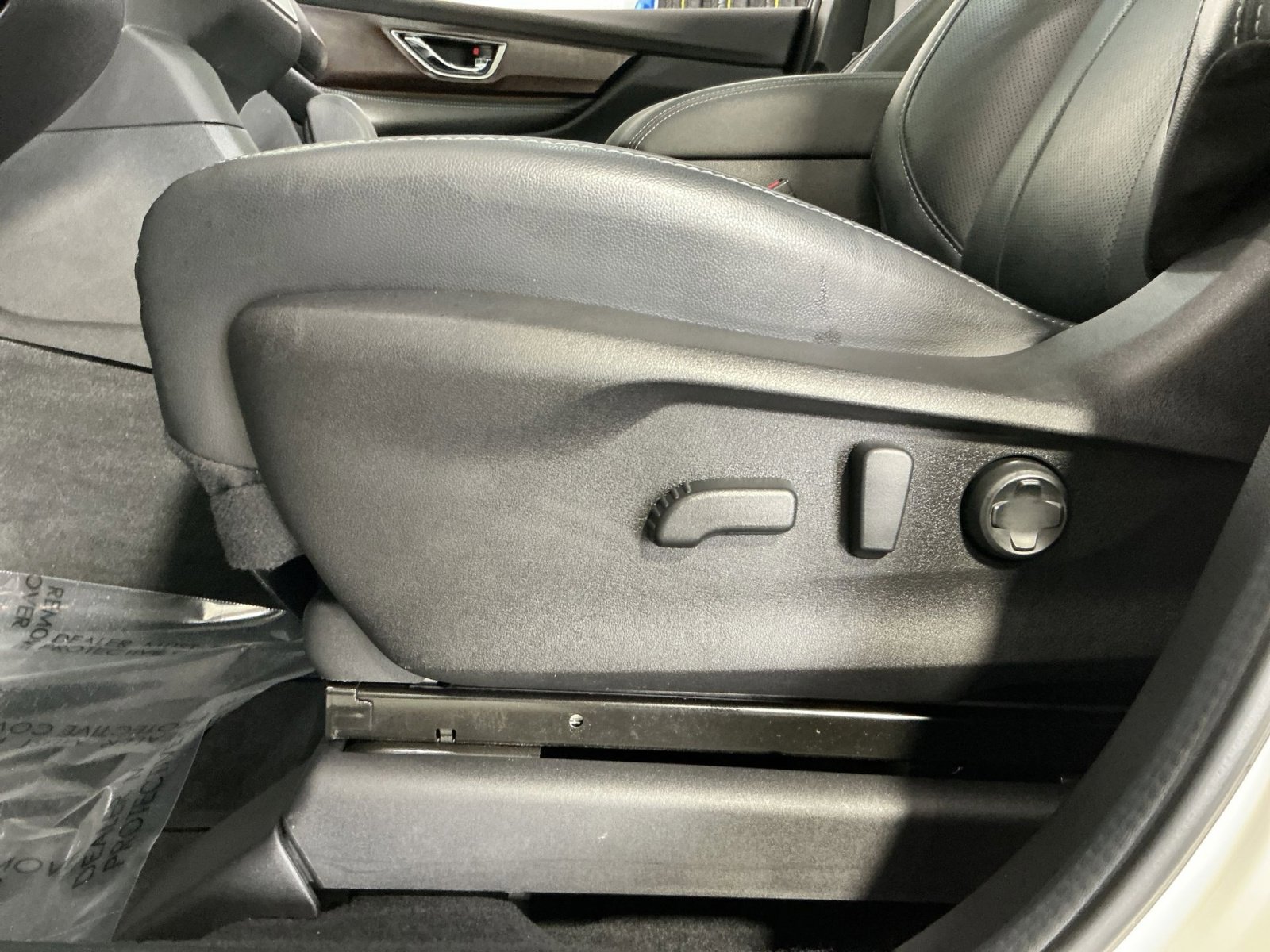 Used 2023 Subaru Ascent Touring image 22