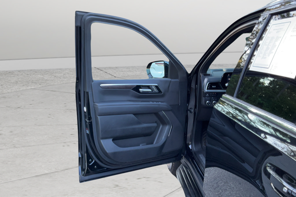 Certified 2025 Chevrolet Tahoe LT RWD image 11