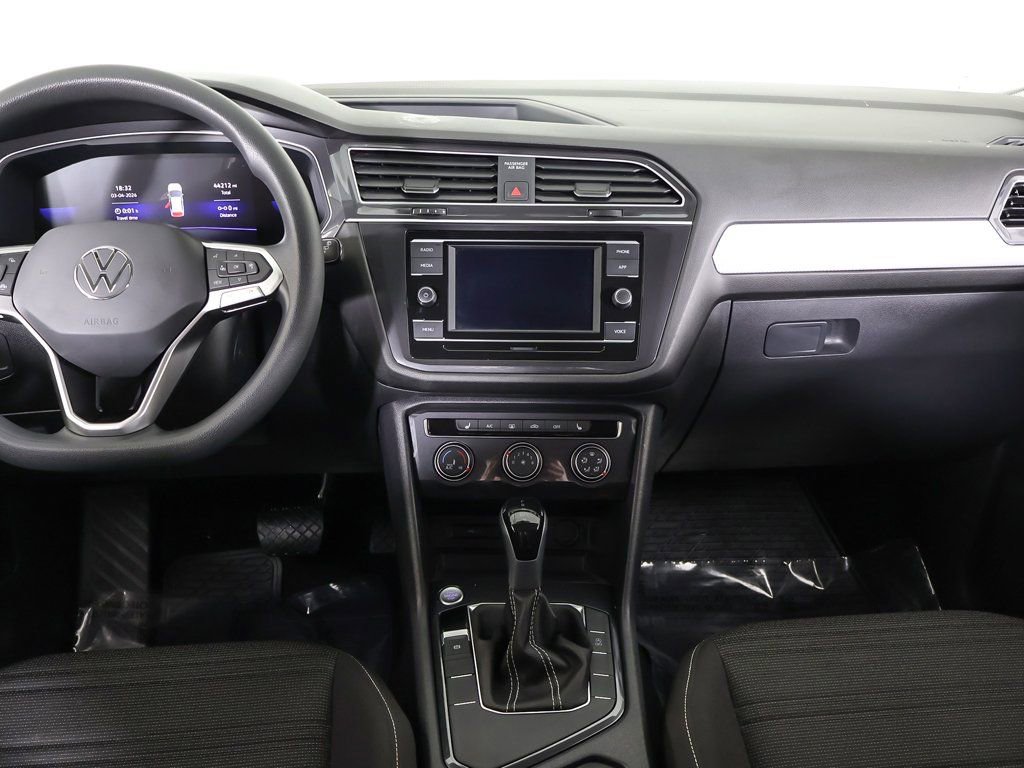 Used 2023 Volkswagen Tiguan S image 35