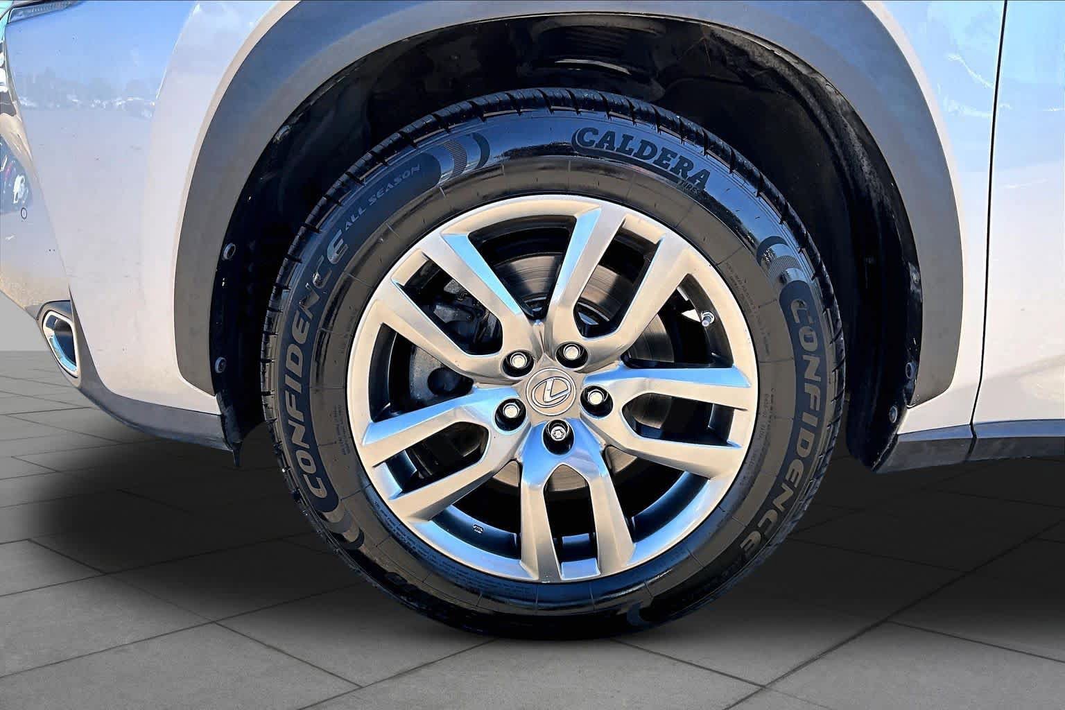 Used 2015 Lexus NX 300h AWD w/ Premium Package image 10