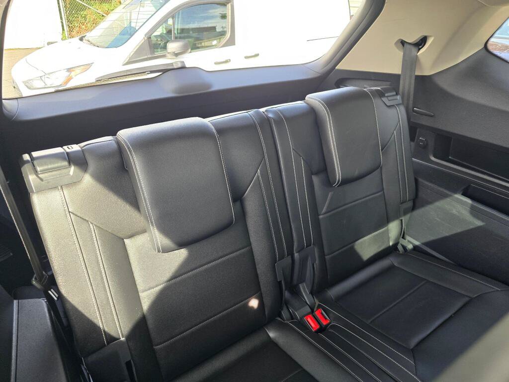 Used 2023 Volkswagen Atlas SEL AWD/4WD image 15