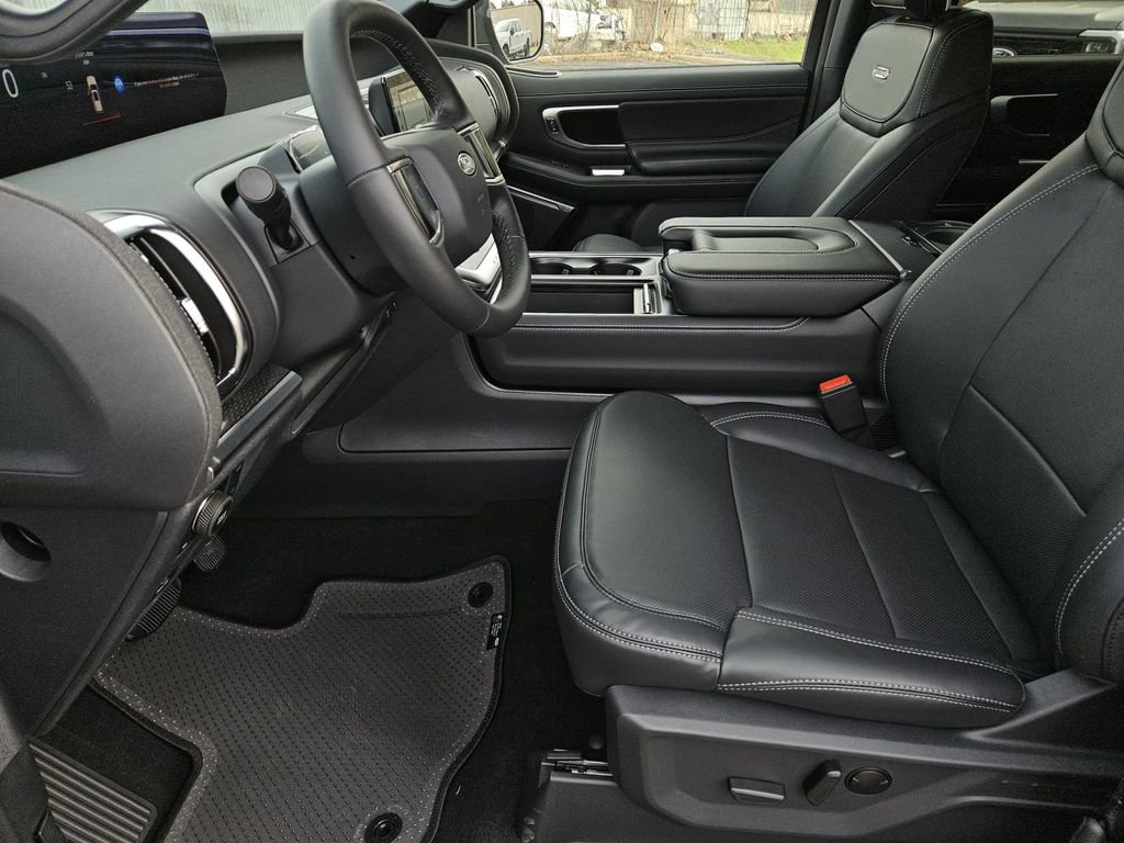 New 2026 Ford Expedition Platinum w/ Stealth Appearance Package image 23