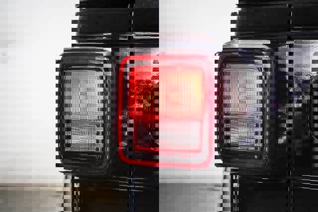 Used 2019 Jeep Wrangler Unlimited Sport image 12