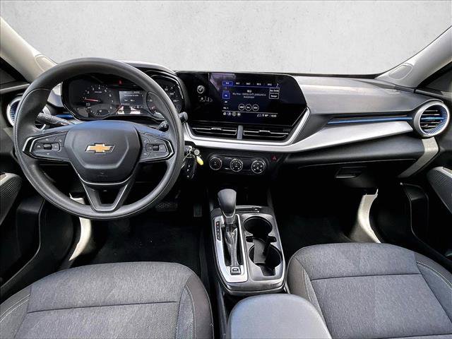 Used 2024 Chevrolet Trax LS FWD image 16