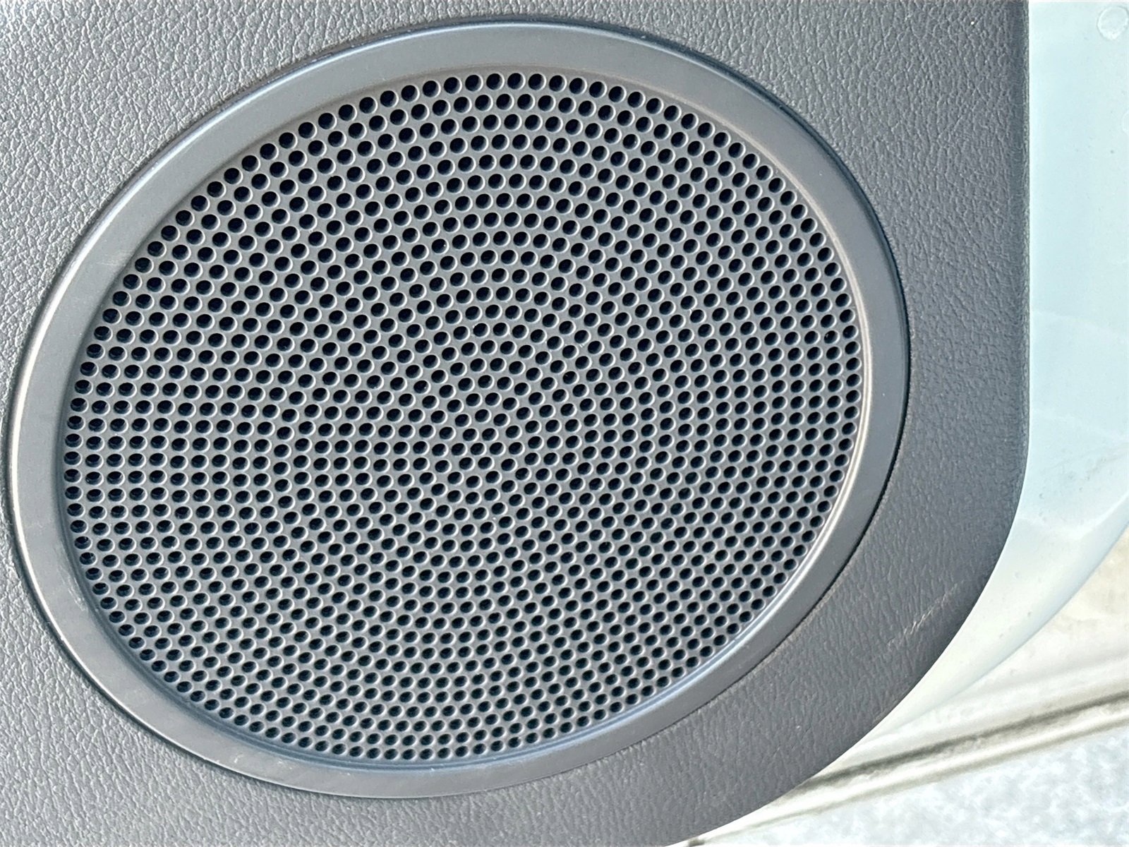 Used 2023 Ford Transit Connect XL image 18