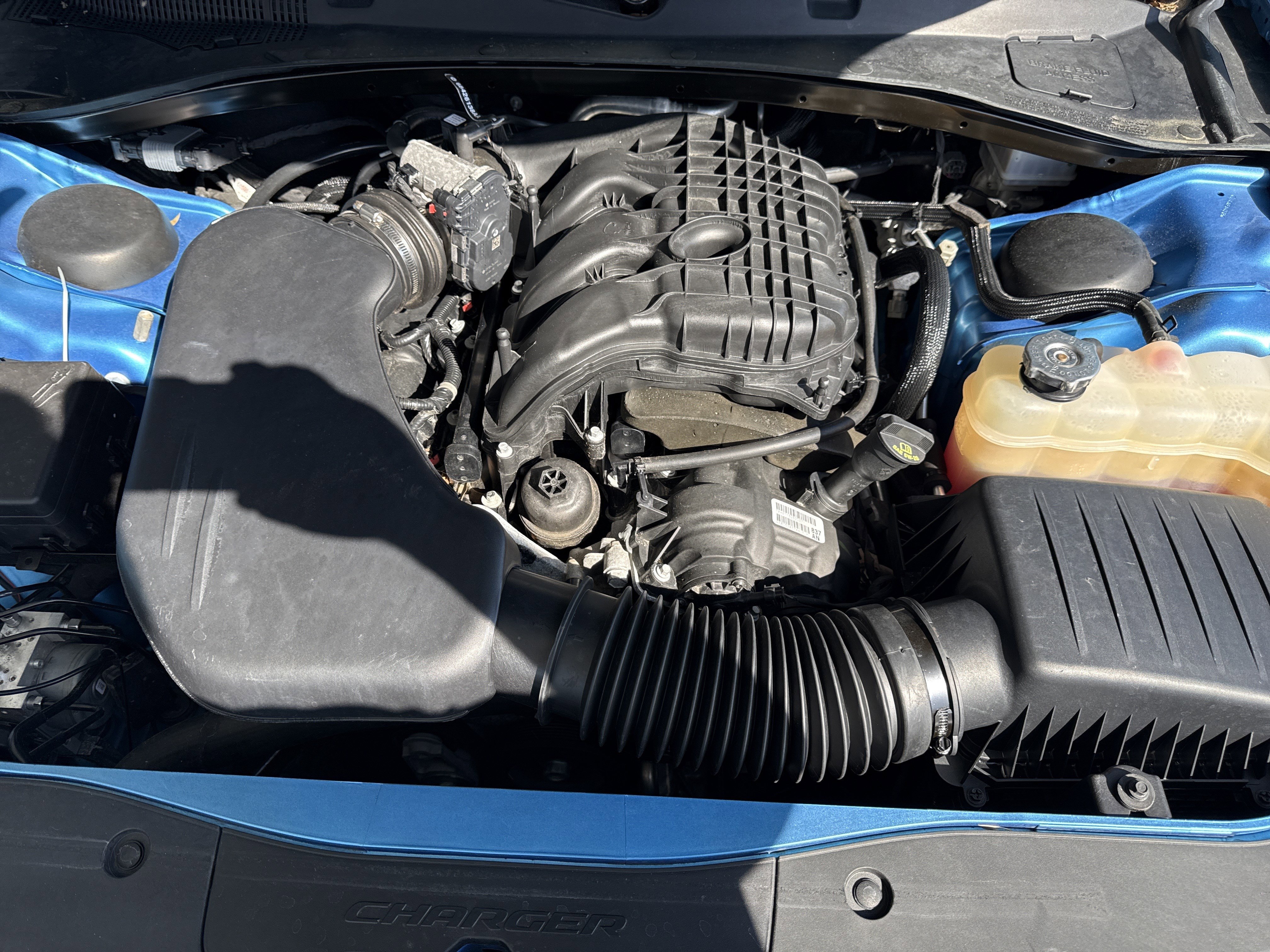 Used 2023 Dodge Charger SXT w/ Blacktop Package image 32