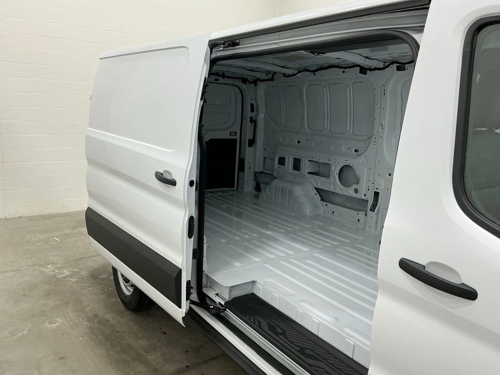 New 2026 Ford Transit 250 Low Roof image 22
