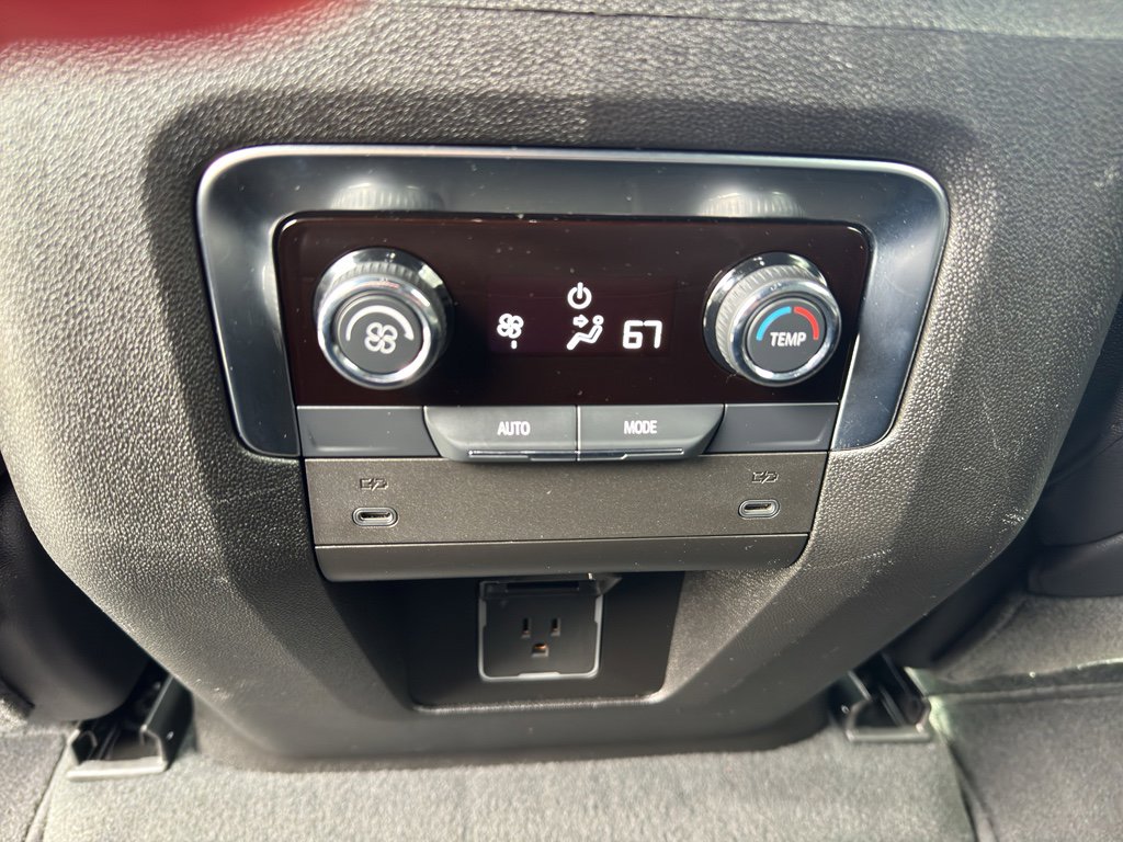Used 2025 Chevrolet Tahoe LT image 22