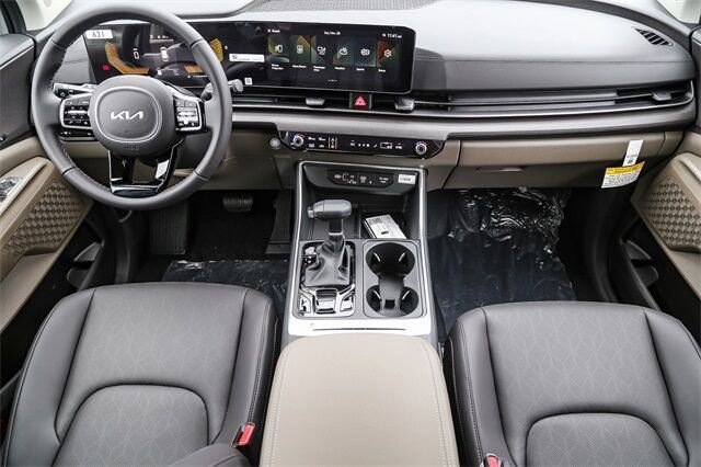 New 2026 Kia Carnival EX FWD image 12
