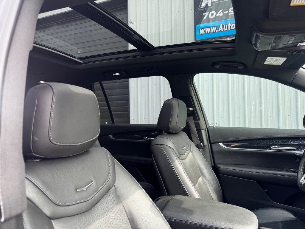 Used 2020 Cadillac XT6 Premium Luxury image 20