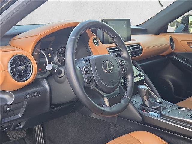 Used 2024 Lexus IS 300 w/ Comfort Package RWD image 9