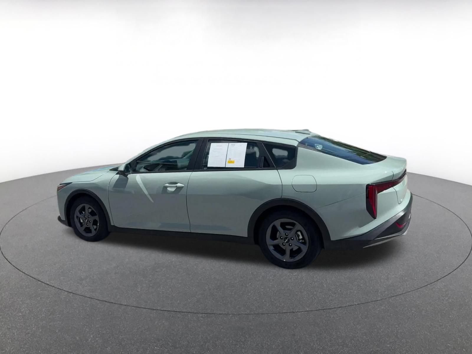 Used 2026 Kia K4 FWD image 8