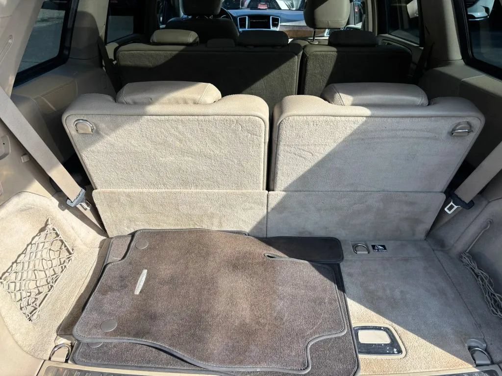 Used 2014 Mercedes-Benz GL 450 4MATIC image 16
