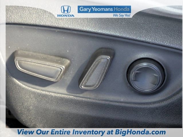 Used 2022 Toyota RAV4 XLE image 22