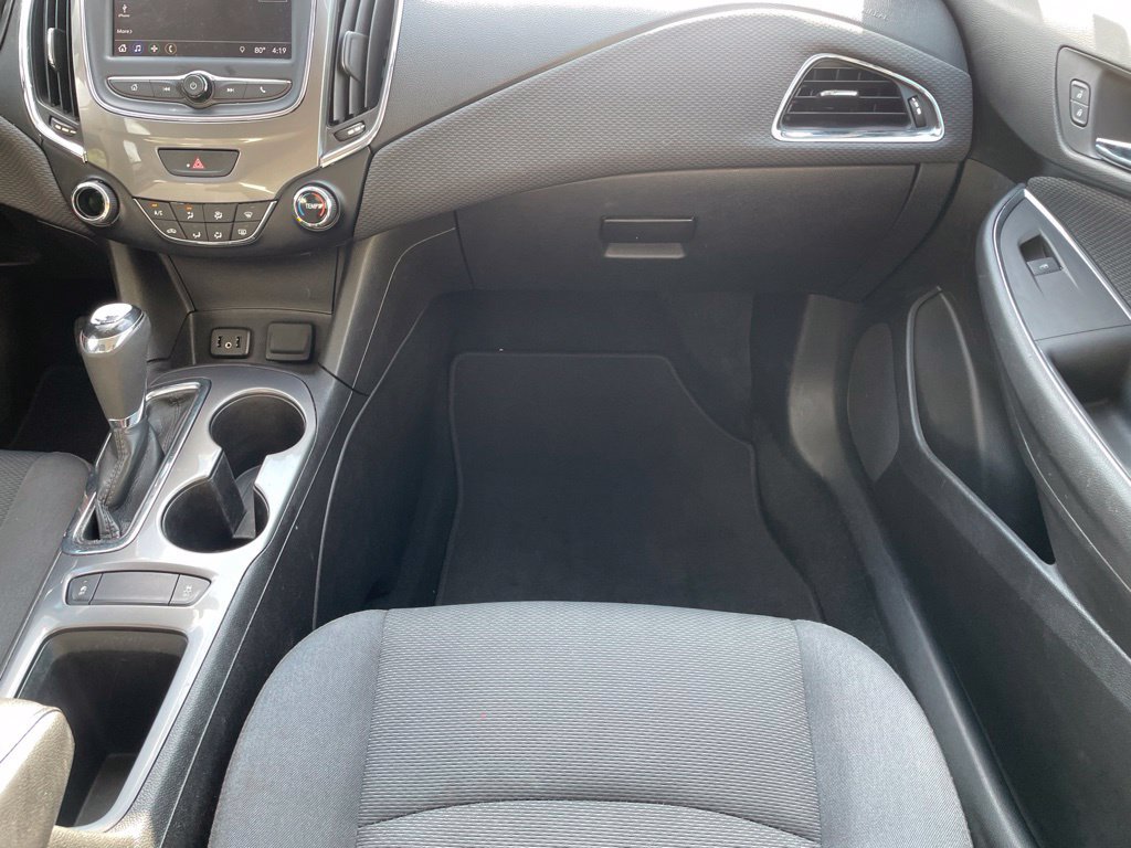 Used 2019 Chevrolet Cruze LS FWD image 24