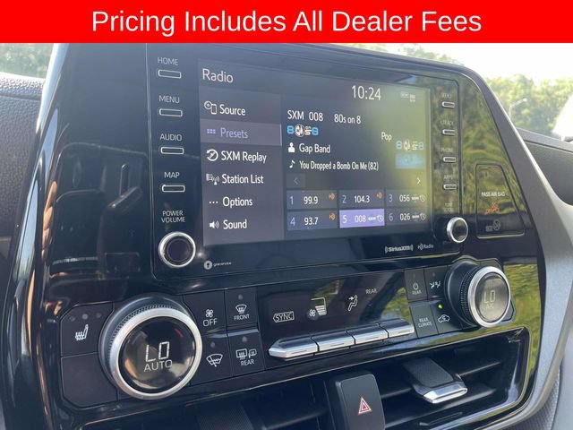 Used 2021 Toyota Highlander XLE AWD/4WD image 33