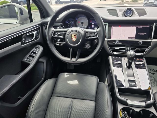Used 2023 Porsche Macan S AWD/4WD image 35
