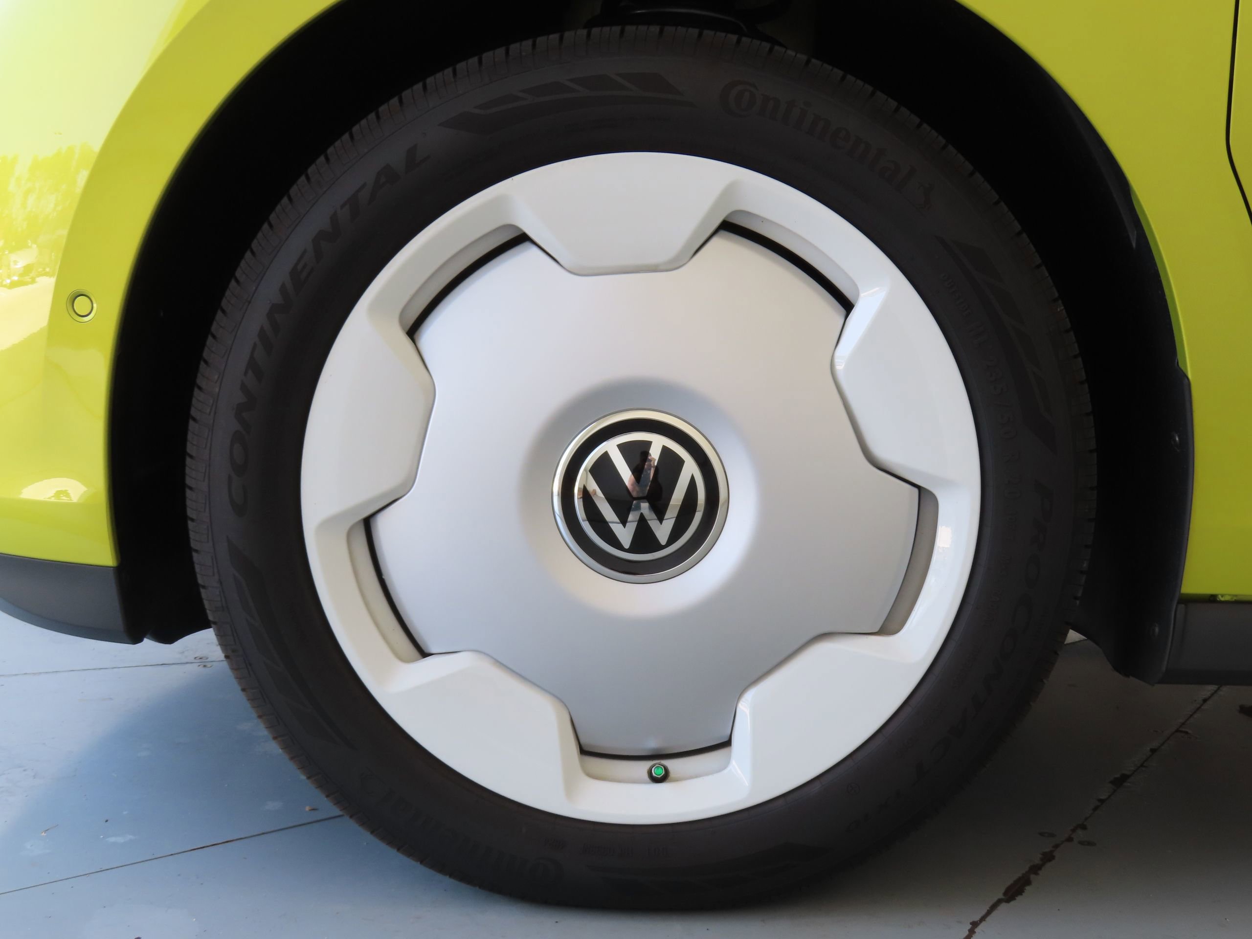 New 2025 Volkswagen ID. Buzz 1st Edition image 27