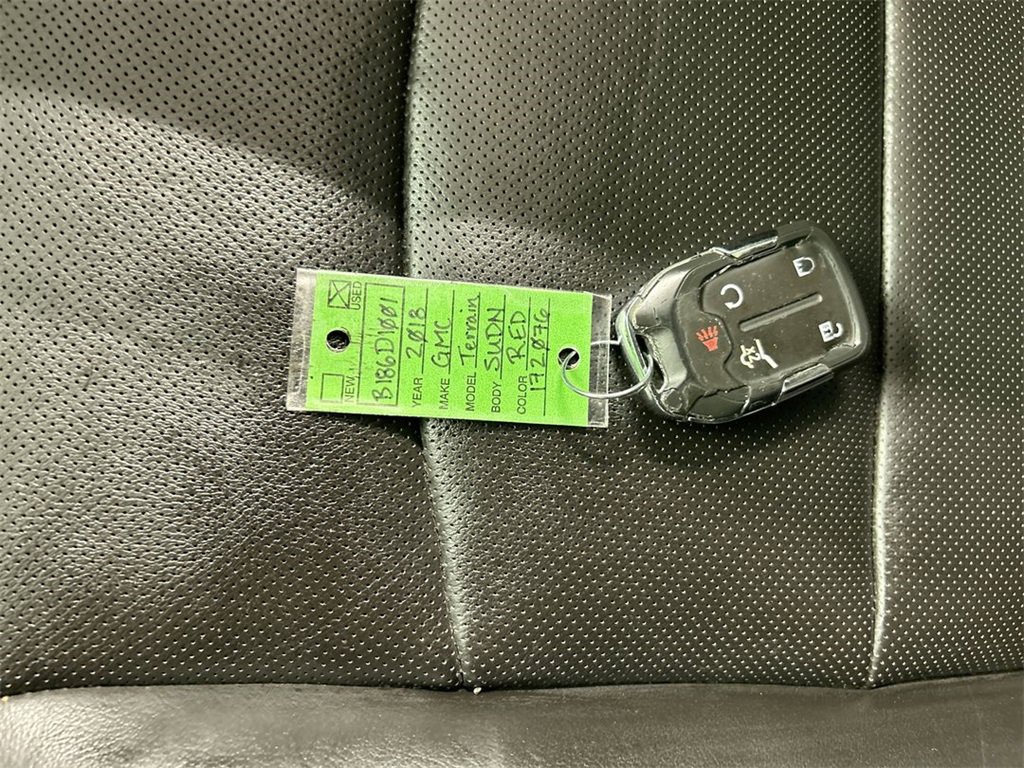 Used 2018 GMC Terrain Denali w/ Advanced Safety Package image 12