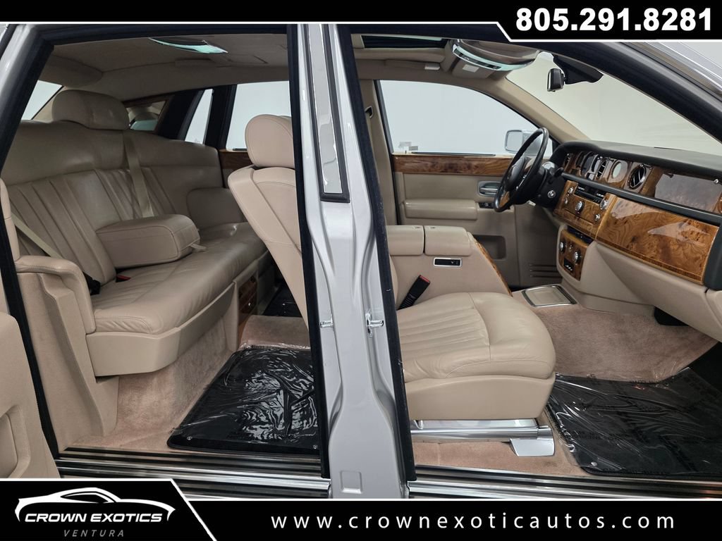 Used 2006 Rolls-Royce Phantom Sedan RWD image 18