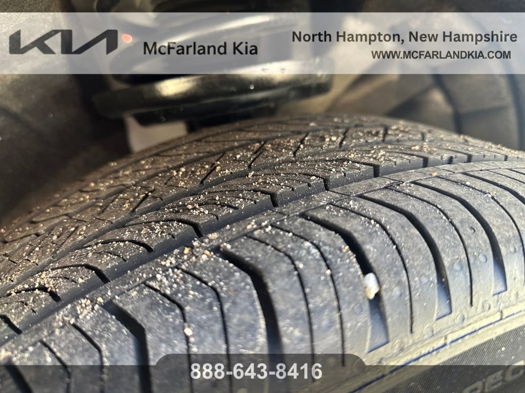 Used 2025 Cadillac XT4 Premium Luxury image 18