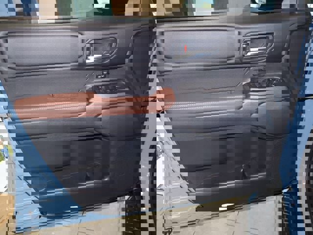 Used 2025 Toyota Land Cruiser image 21