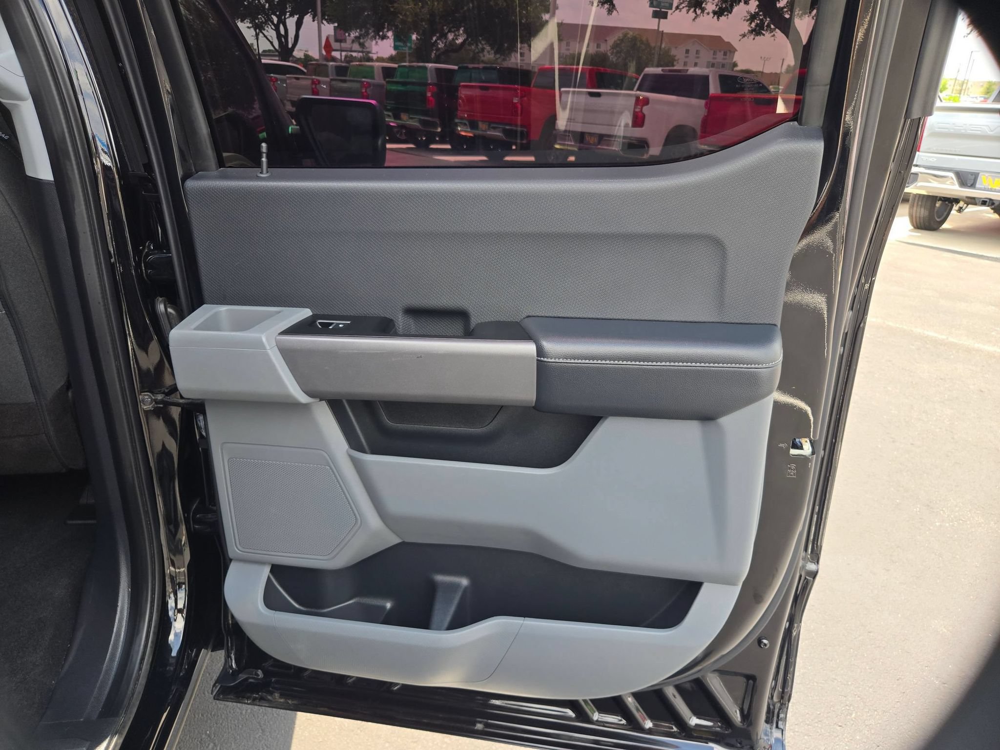 Used 2023 Ford F150 XLT RWD image 21
