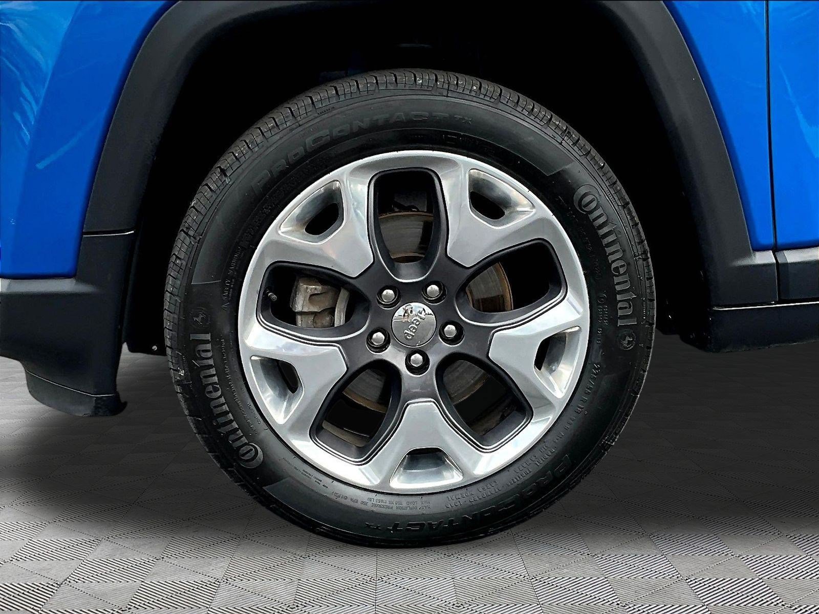 Used 2019 Jeep Compass Limited AWD/4WD image 34