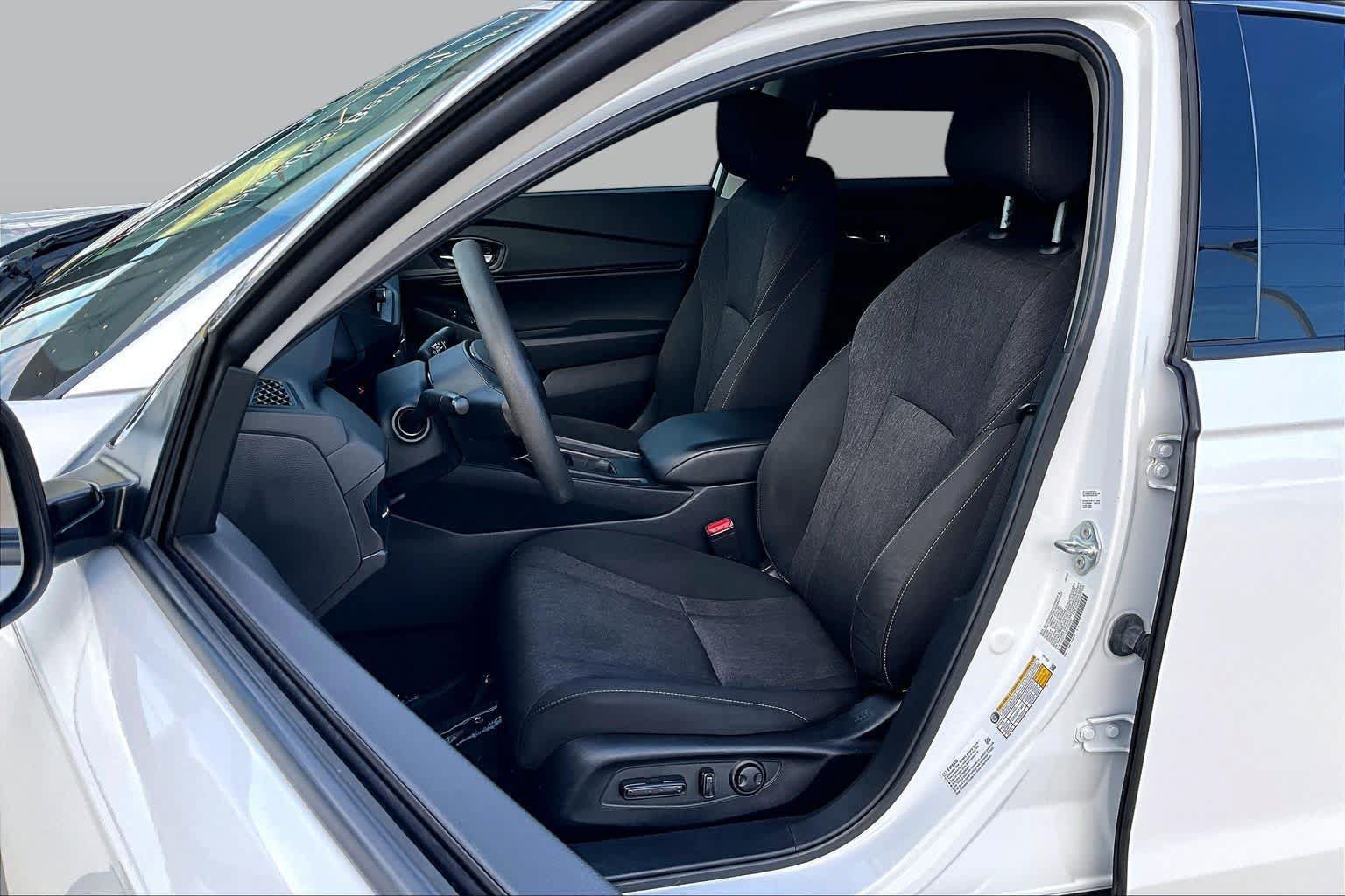 Used 2023 Honda Accord EX image 8