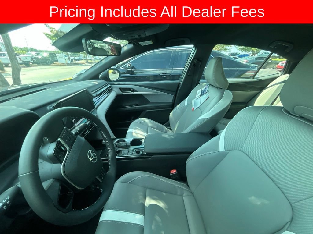 Used 2026 Toyota Camry SE w/ Convenience Package FWD image 9